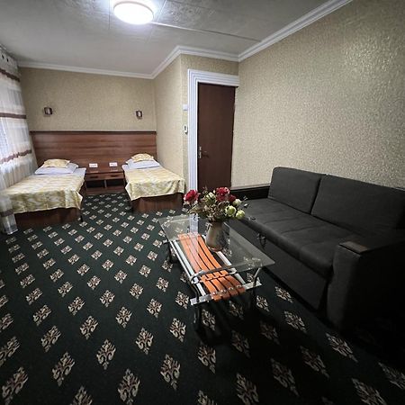 Status House 호텔 페르가나 외부 사진